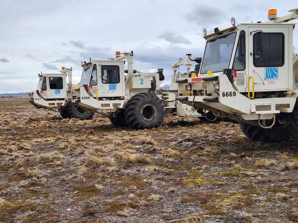Equipos de exploración sísmica en el campo fueguino